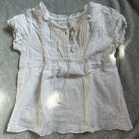 The Children's Place Other - Like New Baby Girl Short Sleeve Peasant Top White Eyelet Hem Accent Sz 3T